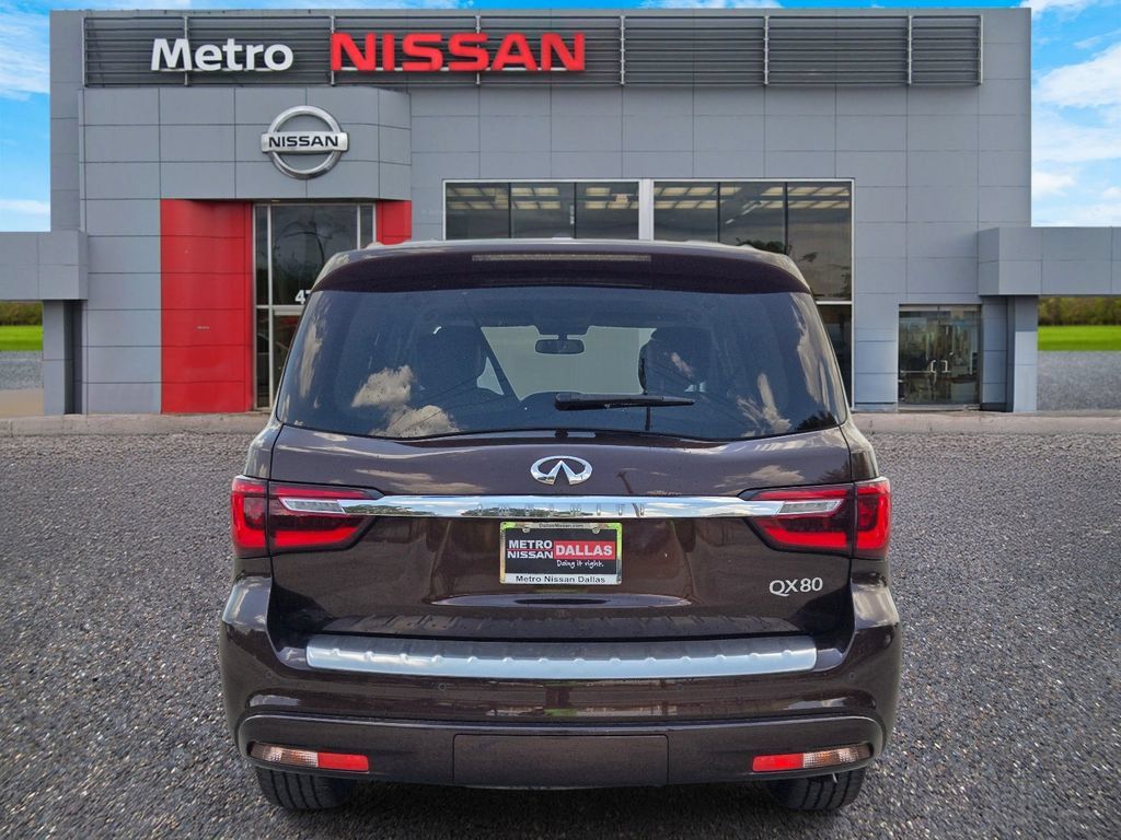 Used 2018 INFINITI QX80 2WD w/ Driver Assistance Package image 5