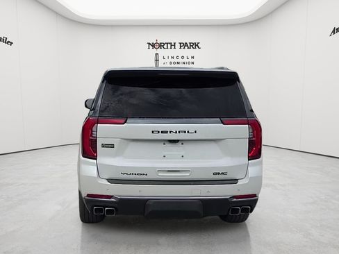 Used 2025 GMC Yukon XL Denali Ultimate w/ LPO, Floor Liner Package AWD/4WD image 4