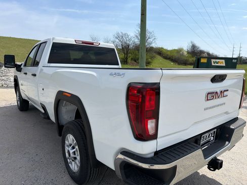 New 2026 GMC Sierra 2500 Pro w/ Convenience Package image 4