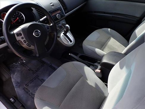 Used 2010 Nissan Sentra 2.0 S FWD image 9