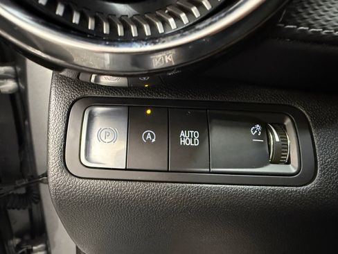 Used 2026 Chevrolet Equinox LT FWD image 15