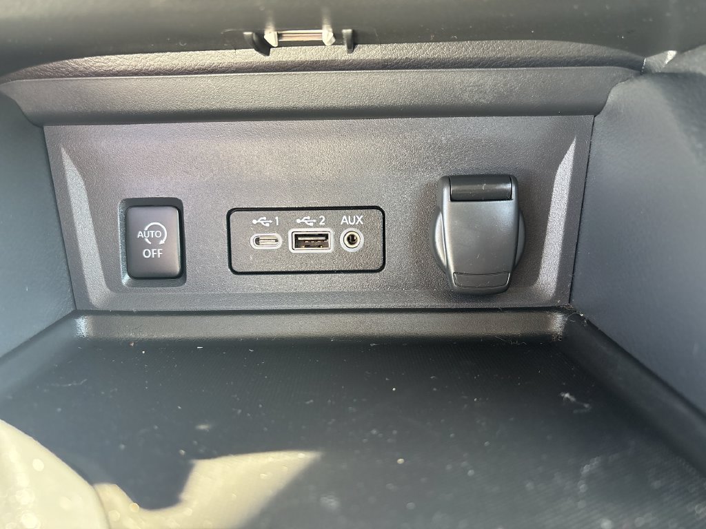 Certified 2025 Nissan Sentra SV w/ All-Weather Package FWD image 25