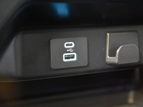 Used 2024 Ford F150 XLT RWD image 29