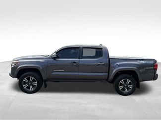 Used 2018 Toyota Tacoma TRD Sport AWD/4WD video 2