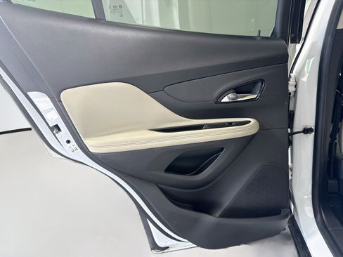 Used 2019 Buick Encore Essence FWD image 26