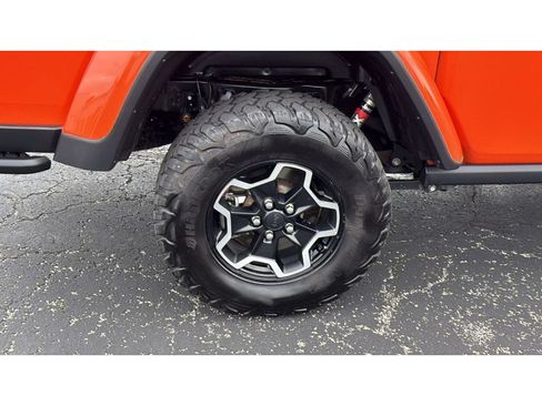 Used 2020 Jeep Gladiator Rubicon w/ LED Lighting Group AWD/4WD image 12