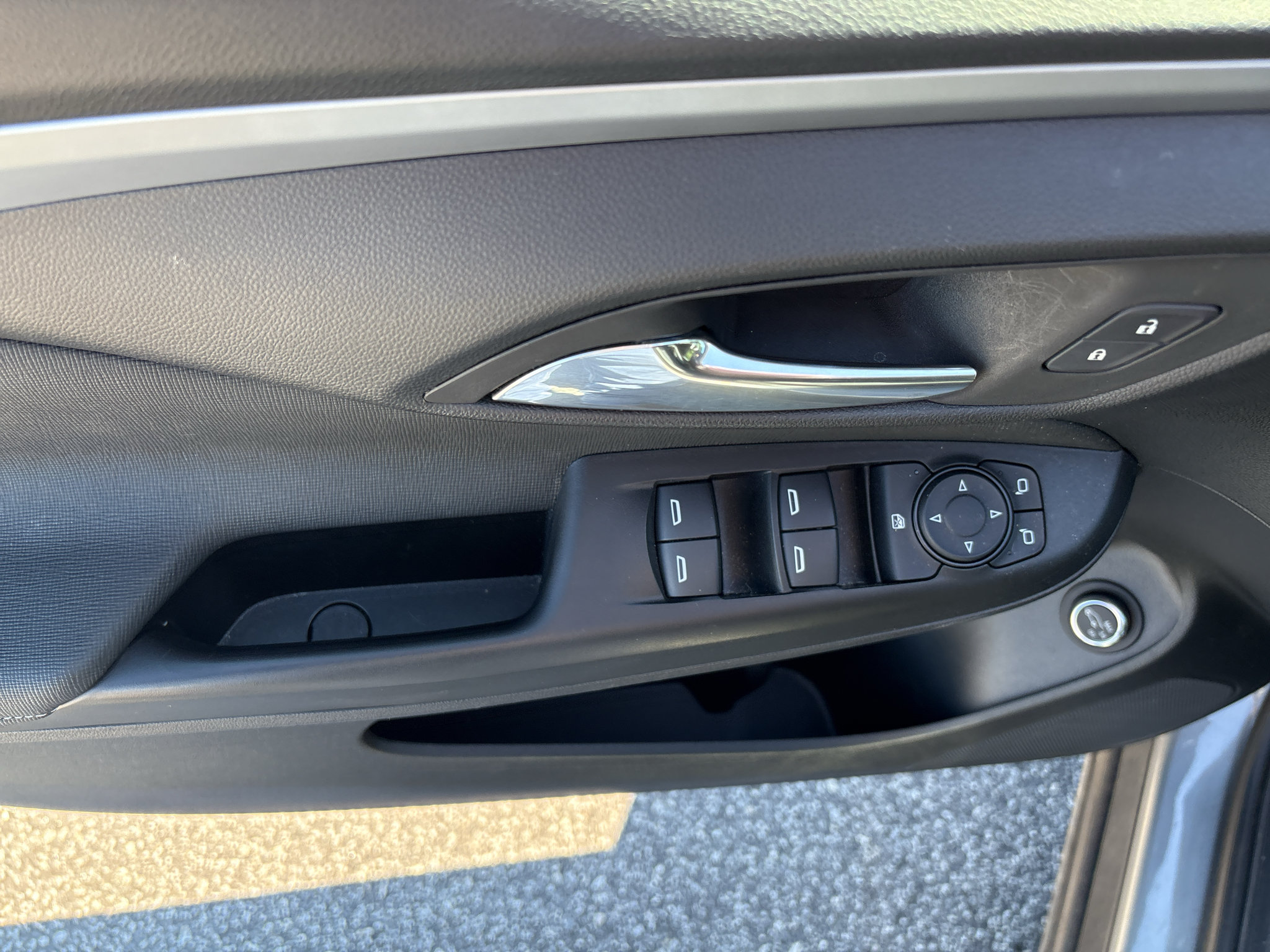 Used 2024 Buick Envista Preferred w/ Convenience I Package FWD image 10