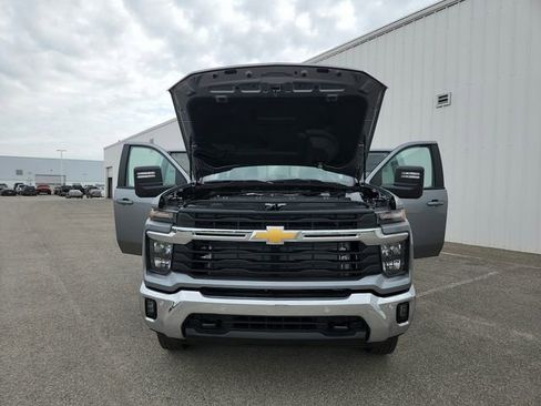New 2026 Chevrolet Silverado 3500 LT w/ Safety Package AWD/4WD image 12