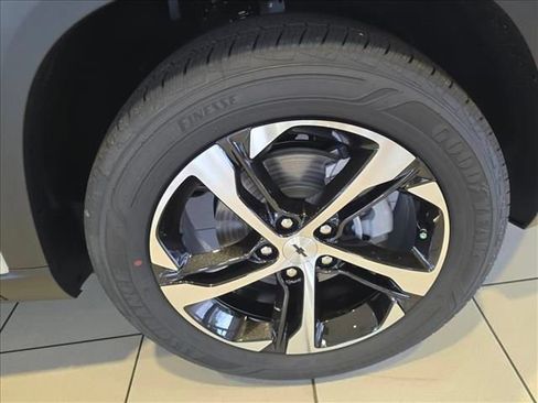 New 2026 Chevrolet Trax RS w/ Driver Confidence Package FWD image 32
