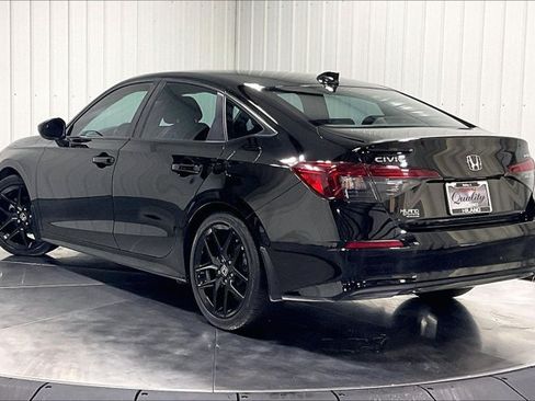 Used 2025 Honda Civic Sport image 12