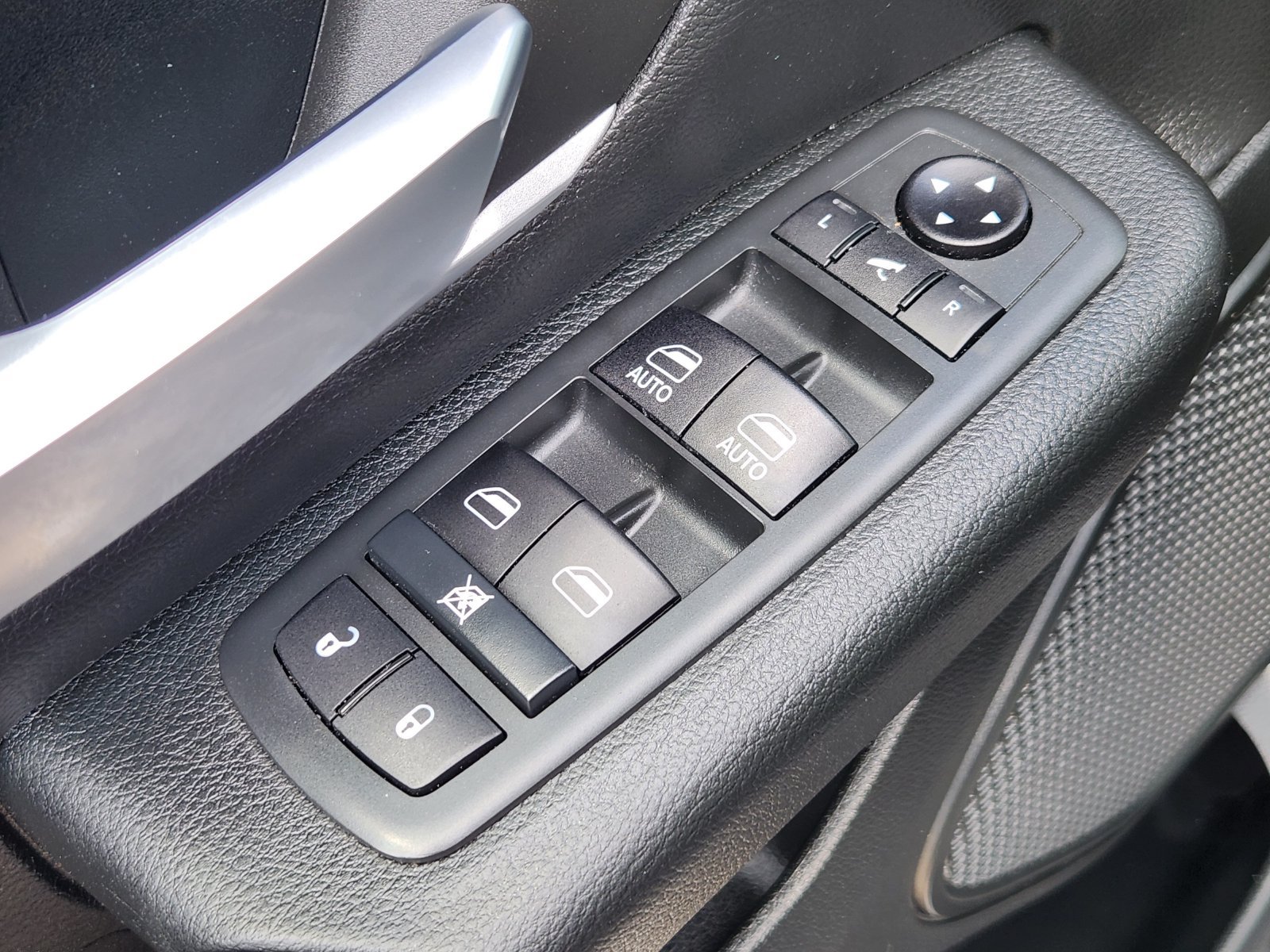 Used 2020 RAM 1500 Lone Star RWD image 31