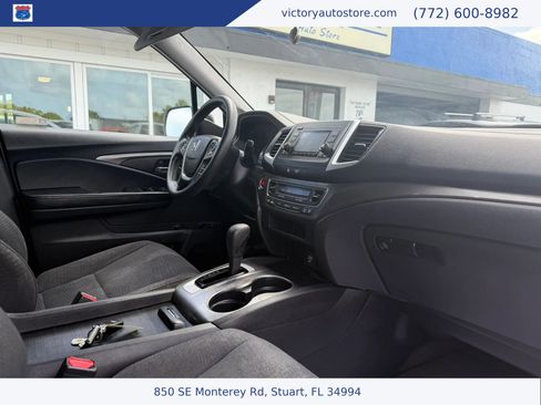 Used 2018 Honda Pilot LX image 9