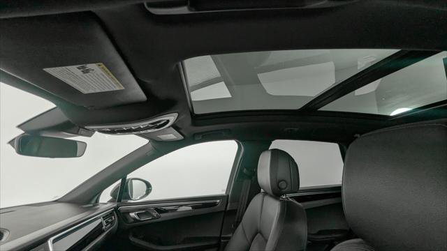 Used 2019 Porsche Macan AWD/4WD image 14