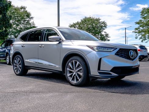 Certified 2026 Acura MDX w/ Technology Package AWD/4WD image 3