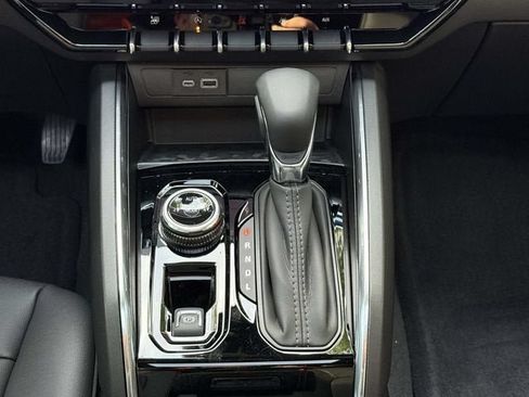 New 2026 GMC Canyon Elevation w/ Convenience Package AWD/4WD image 16