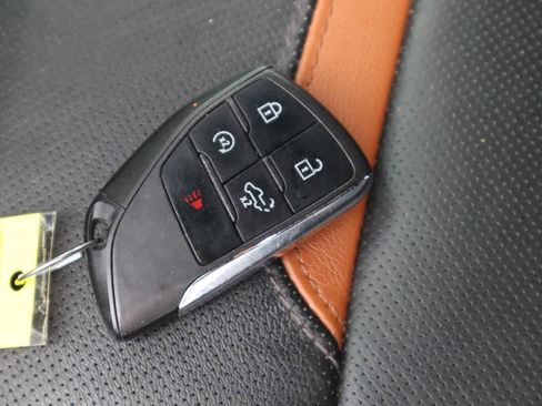 Used 2024 GMC Sierra 1500 AT4 w/ AT4 Premium Package image 35