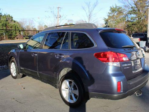 Used 2014 Subaru Outback 2.5i Premium image 10