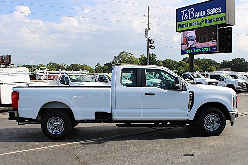 Used 2024 Ford F250 XL w/ XL Chrome Package RWD image 8