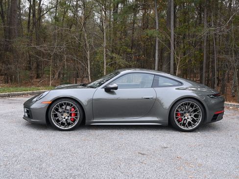 Certified 2021 Porsche 911 Carrera 4S image 2