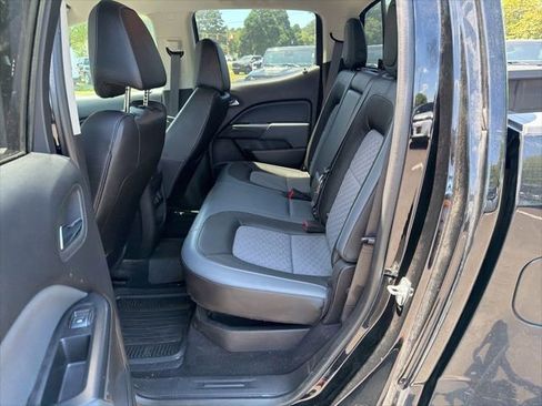 Used 2020 Chevrolet Colorado Z71 AWD/4WD image 16