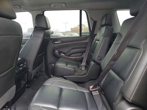 Used 2019 Chevrolet Tahoe LT w/ LT Signature Package image 12