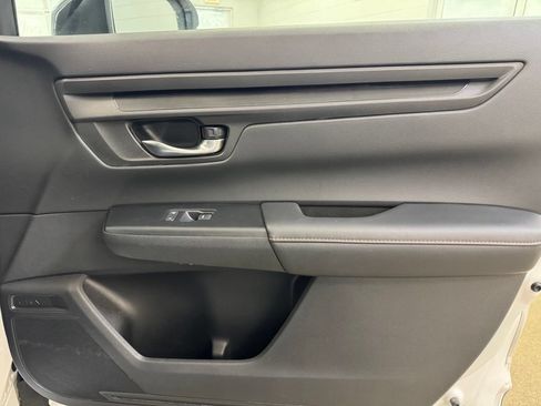 Used 2025 Honda CR-V Sport-L image 32