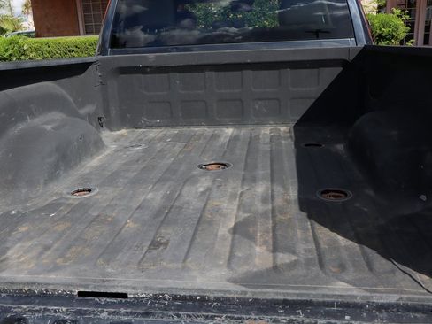 Used 2015 RAM 3500 Tradesman w/ Chrome Appearance Group image 9