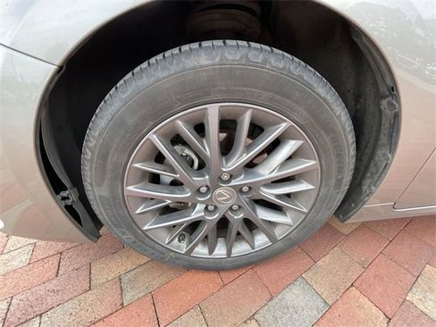 Used 2018 Lexus ES 350 image 6