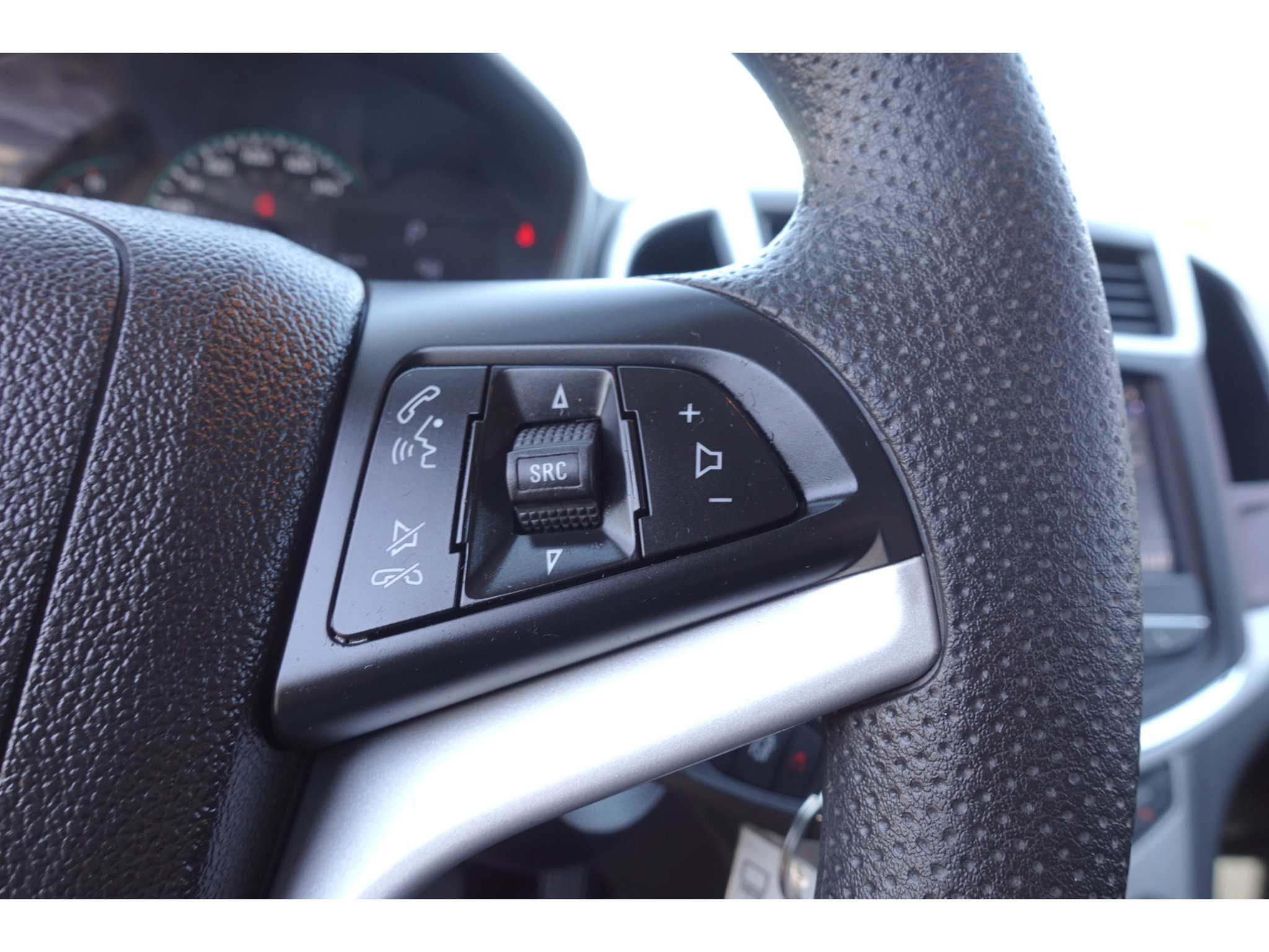 Used 2020 Chevrolet Sonic LT FWD image 16