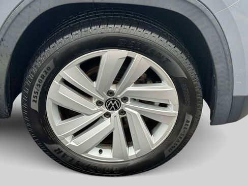 Used 2020 Volkswagen Atlas Cross Sport SE w/ Panoramic Sunroof Package image 9