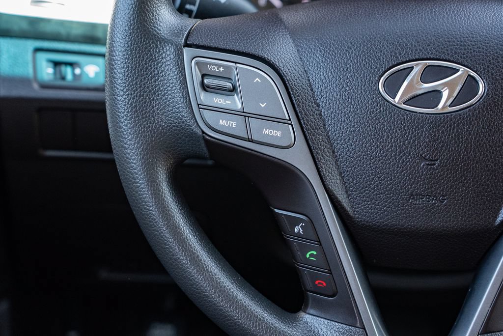 Used 2018 Hyundai Santa Fe SE AWD/4WD image 15