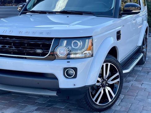 Used 2016 Land Rover LR4 HSE LUX image 22
