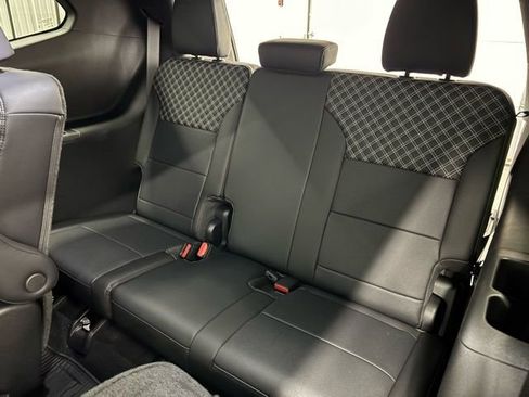 New 2026 GMC Acadia Denali w/ Super Cruise Package image 12