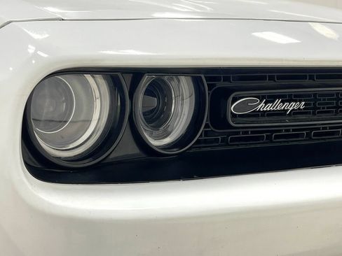 Used 2016 Dodge Challenger R/T Scat Pack RWD image 41