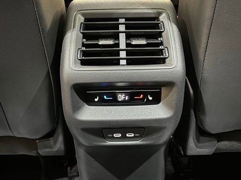 New 2026 Volkswagen Tiguan SEL R-Line image 25