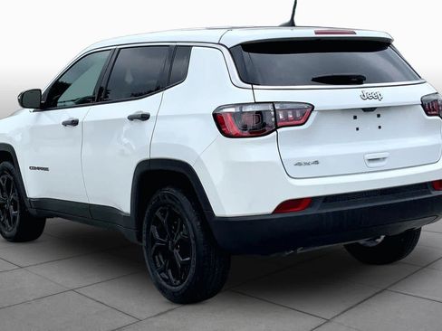 Used 2024 Jeep Compass Sport AWD/4WD image 11