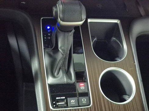 Certified 2023 Toyota Sienna XLE image 16