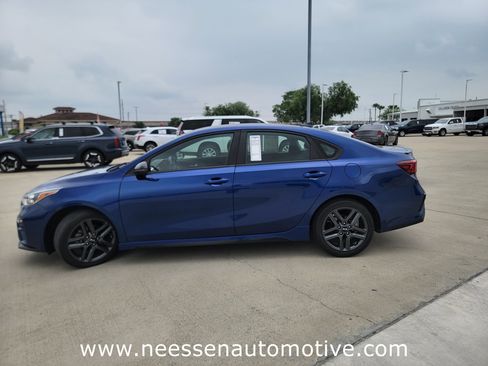 Used 2021 Kia Forte GT-Line FWD image 4