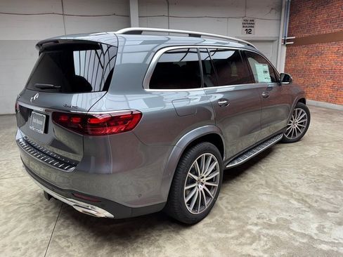 New 2025 Mercedes-Benz GLS 580 4MATIC image 5