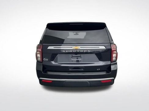 Used 2022 Chevrolet Suburban LT w/ Luxury Package AWD/4WD image 7