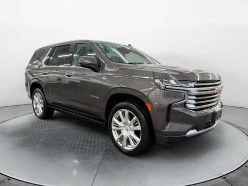 Used 2021 Chevrolet Tahoe High Country w/ Premium Package image 4