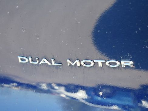 Used 2025 Tesla Model Y Long Range AWD/4WD image 12