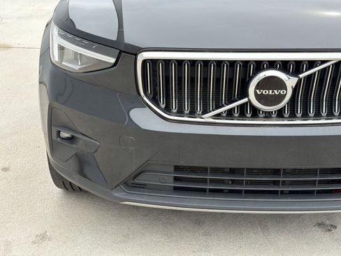 Used 2023 Volvo XC40 B5 Plus w/ Protection Package Premier AWD/4WD image 28