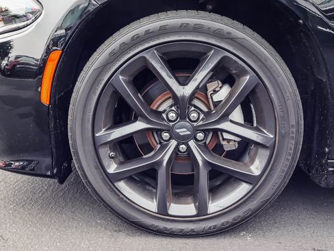 Used 2022 Dodge Charger R/T w/ Plus Group image 18