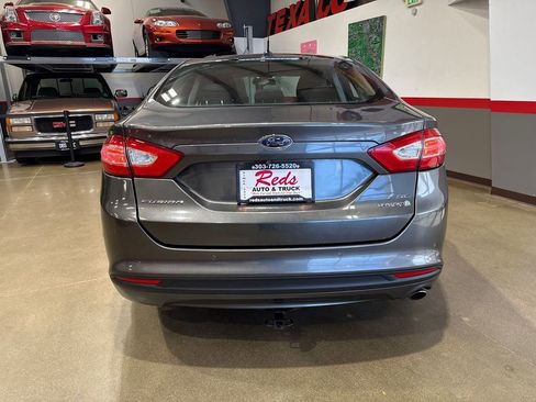 Used 2016 Ford Fusion SE image 6