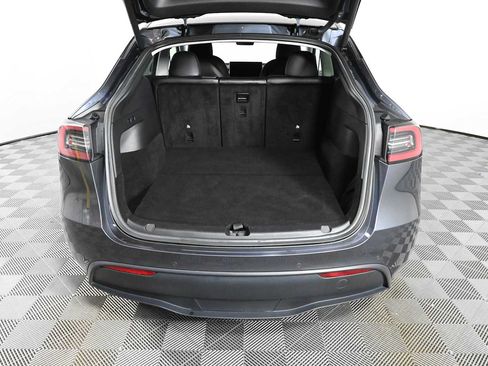 Used 2022 Tesla Model Y Performance AWD/4WD image 10
