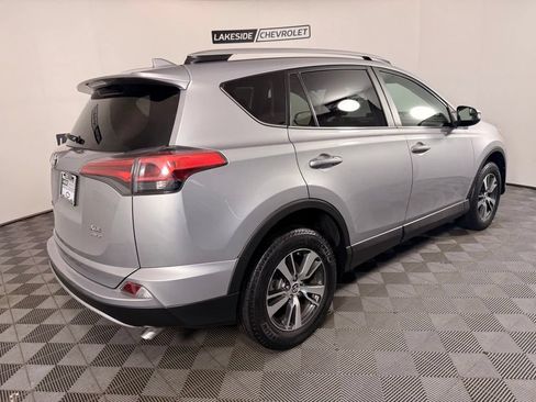 Used 2016 Toyota RAV4 XLE AWD/4WD image 6
