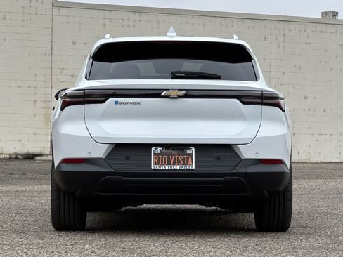 New 2026 Chevrolet Equinox EV LT image 5