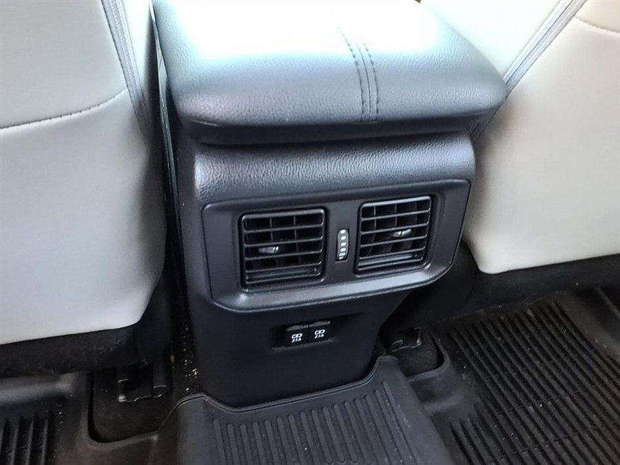 Used 2019 Toyota RAV4 XLE Premium w/ Cold Weather Package AWD/4WD image 13