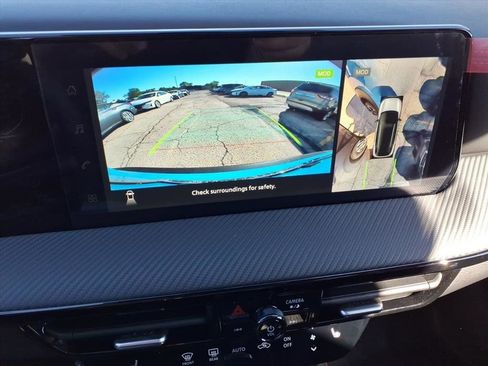 New 2026 Nissan Kicks SR w/ SR Premium Package image 12